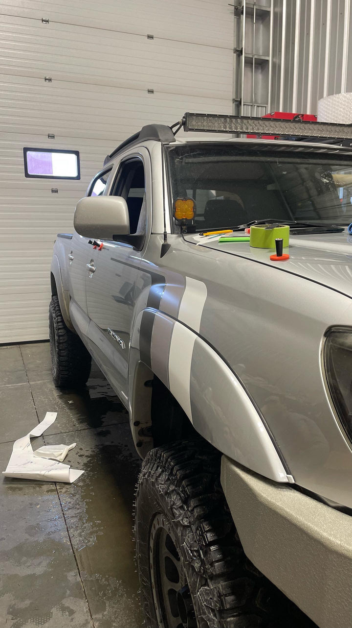 Universal Retro Side Stripes