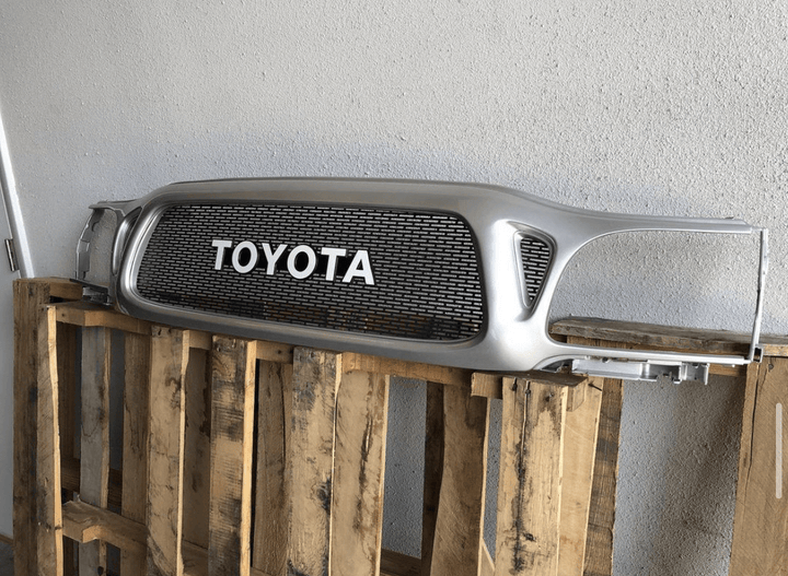 01-04 1st Gen Tacoma Mesh Grille