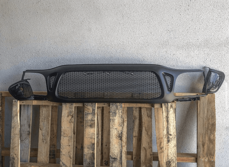 01-04 1st Gen Tacoma Mesh Grille